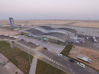 المطارات