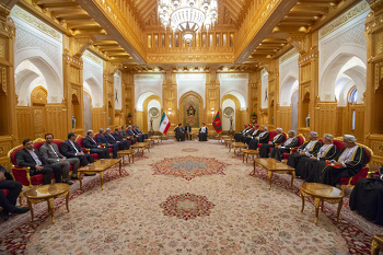 陛下はイラン大統領を迎えられる