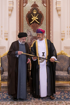 陛下はイラン大統領を迎えられる