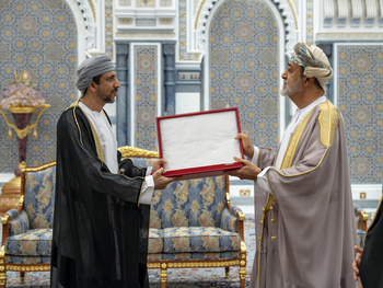HM bestows the Oman Civil Order (Second Class)