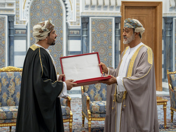 HM bestows the Oman Civil Order (Second Class)