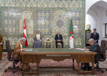 Visita de Su Majestad el Sultán al Estado Democrático de Argelia