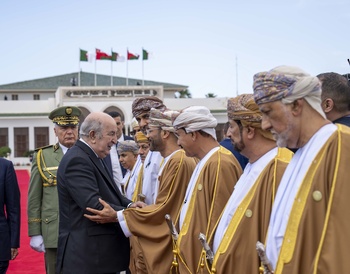 Visita de Su Majestad el Sultán al Estado Democrático de Argelia