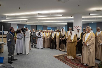 Su Majestad preside la ceremonia de inauguración del Proyecto de la Refinería de Duqm, en presencia de Su Alteza el Emir de Kuwait