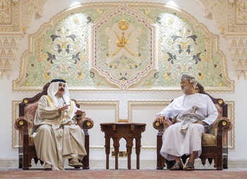 Su Majestad el Sultán recibe a Su Majestad el Rey del Reino de Baréin 