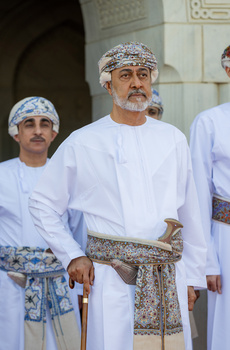 La oración del Eid al Fitr en la Gran Mezquita del Sultán Qaboos, en la Wilaya de Bawshar —31/03/2025