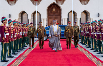 Su Majestad el Sultán recibe al Presidente de Argelia