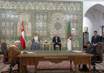 Visita de Su Majestad el Sultán al Estado Democrático de Argelia