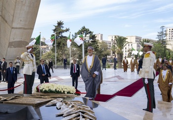 Visita de Su Majestad el Sultán al Estado Democrático de Argelia