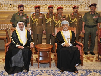 Su Majestad el Sultán recibe al Sheikh Sultan bin Khalifa 