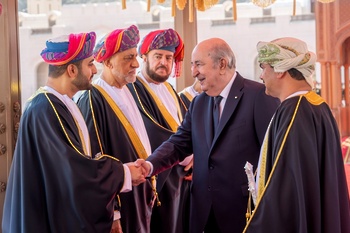 Sa Majesté le Sultan reçoit le Président de la République algérienne démocratique et populaire