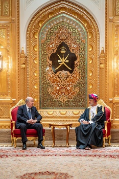 Sa Majesté le Sultan reçoit le Président de la République algérienne démocratique et populaire