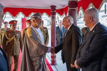 Sa Majesté le Sultan reçoit le Président de la République algérienne démocratique et populaire