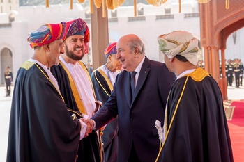 Sa Majesté le Sultan reçoit le Président de la République algérienne démocratique et populaire