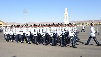 Su Majestad el Sultán, Comandante Supremo, honra con su augusto patrocinio la celebración del Día Anual de la Policía Real de Omán