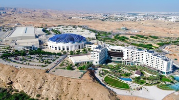 El Centro de Convenciones y Exposiciones de Omán