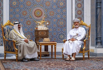 Sa Majesté le Sultan reçoit son frère, l’Émir de l’État du Koweït