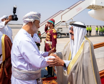 Sa Majesté le Sultan reçoit son frère, l’Émir de l’État du Koweït