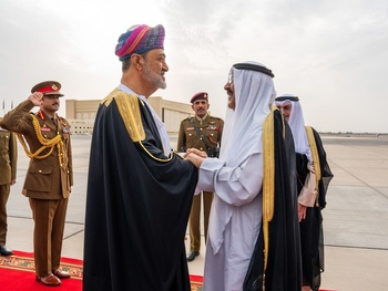 Sa Majesté le Sultan reçoit l’Émir de l’État du Koweït