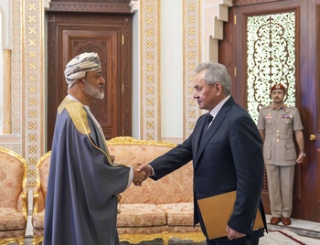 Sa Majesté le Sultan reçoit le Secrétaire à la sécurité de la Russie le 13/11/2025