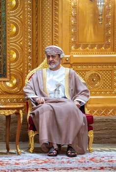 Sa Majesté le Sultan reçoit Son Altesse le Souverain de l’Émirat de Charjah