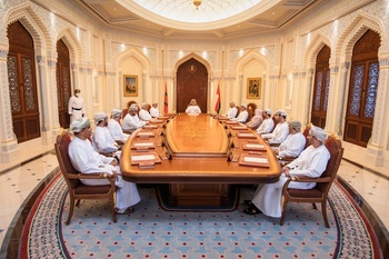 Sa Majesté le Sultan préside la réunion du comité principal du Programme national pour l’équilibre financier