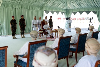 Sa Majesté le Sultan rencontre les cheikhs et les notables du gouvernorat de Musandam