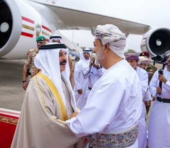 Seine Majestät Sultan Haitham bin Tarik empfängt den König des Königreichs Bahrain