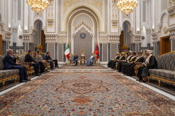 Sa Majesté le Sultan reçoit la Première Ministre italienne – 14/01/2026