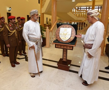 Sa Majesté le Sultan, Commandant en chef, visite le ministère de la Défense et l’État-major général des Forces armées du Sultan au camp Al Murtafa‘ah
