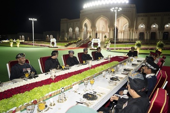 Sa Majesté le Sultan donne un dîner à l’occasion de la Journée des Forces armées 11/12/2023