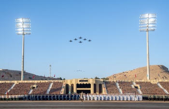Sa Majesté le Sultan, Commandant suprême, place sous son haut patronage le grand défilé militaire à l’occasion de la glorieuse Fête nationale