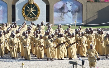 Sa Majesté le Sultan préside le Festival royal des courses de chevaux