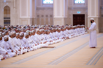 La prière de l’Aïd al Adha à la mosquée Sultan Qaboos, à la wilaya de Nizwa, le 6/6/2025