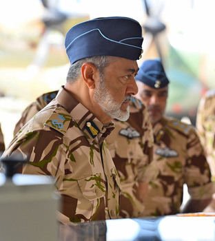 Sa Majesté le Sultan visite la base aérienne de Al Mussanah – 07/01/2026
