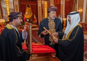 Sa Majesté le Sultan visite le Royaume de Bahreïn