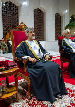 Sa Majesté le Sultan préside le festival étudiant « La Renaissance renouvelée d’Oman »