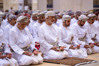 La prière de l’Aïd al Adha à la mosquée Sultan Qaboos, à la wilaya de Nizwa, le 6/6/2025
