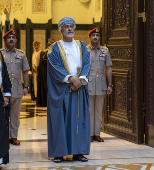 Sa Majesté le Sultan reçoit la Première Ministre italienne – 14/01/2026