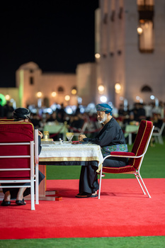 Sa Majesté le Sultan donne un dîner à l’occasion de la Journée des Forces armées 11/12/2025