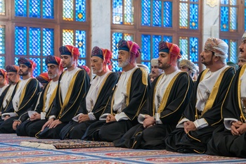ムスカット県アル・ホールのモスクでのイド・アル＝フィトルの祈り – 2026/03/20