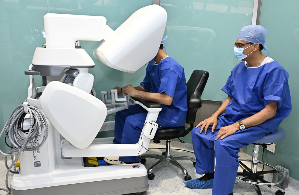 El Hospital de la Ciudad Médica logra extirpar un tumor renal utilizando un robot quirúrgico